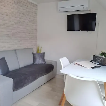 Apartmán In House *