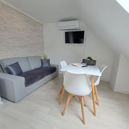 In House Apartment *