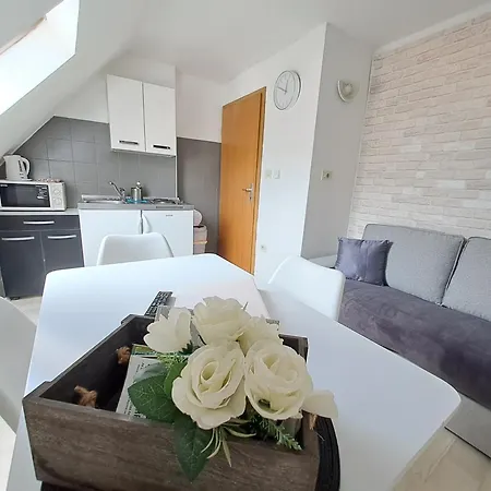 Apartment In House Bovec