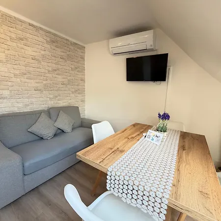 In House * Bovec