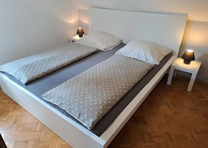 דירה In House בובק